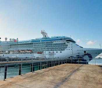 Cruise ship
